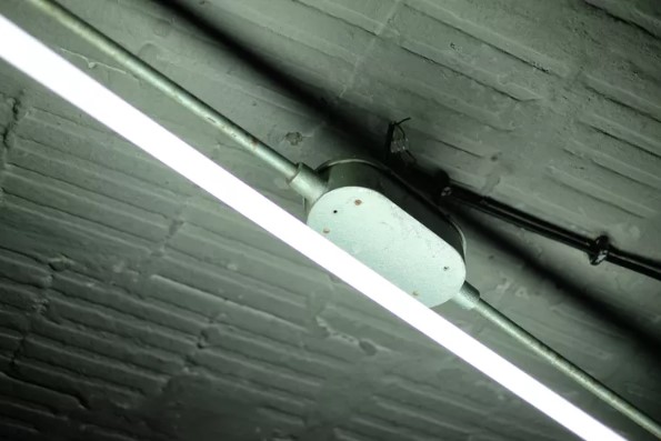 Artefactos eléctricos que no necesitan cajas de conexiones