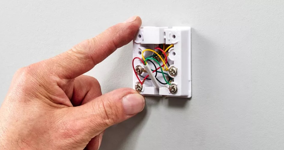 Cómo cablear una toma de teléfono