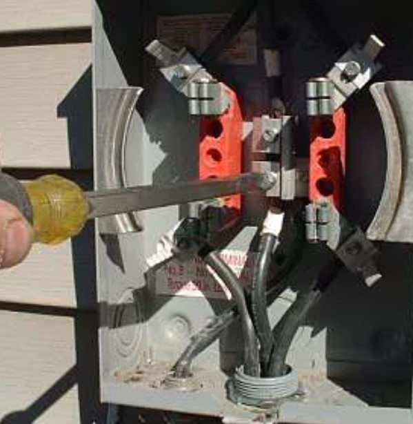 Conecte los cables del neutros