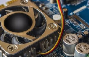Seis maneras de prevenir choque eléctrico: Tenga cuidado con los condensadores