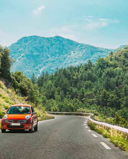 Vehículo eléctrico en carretera